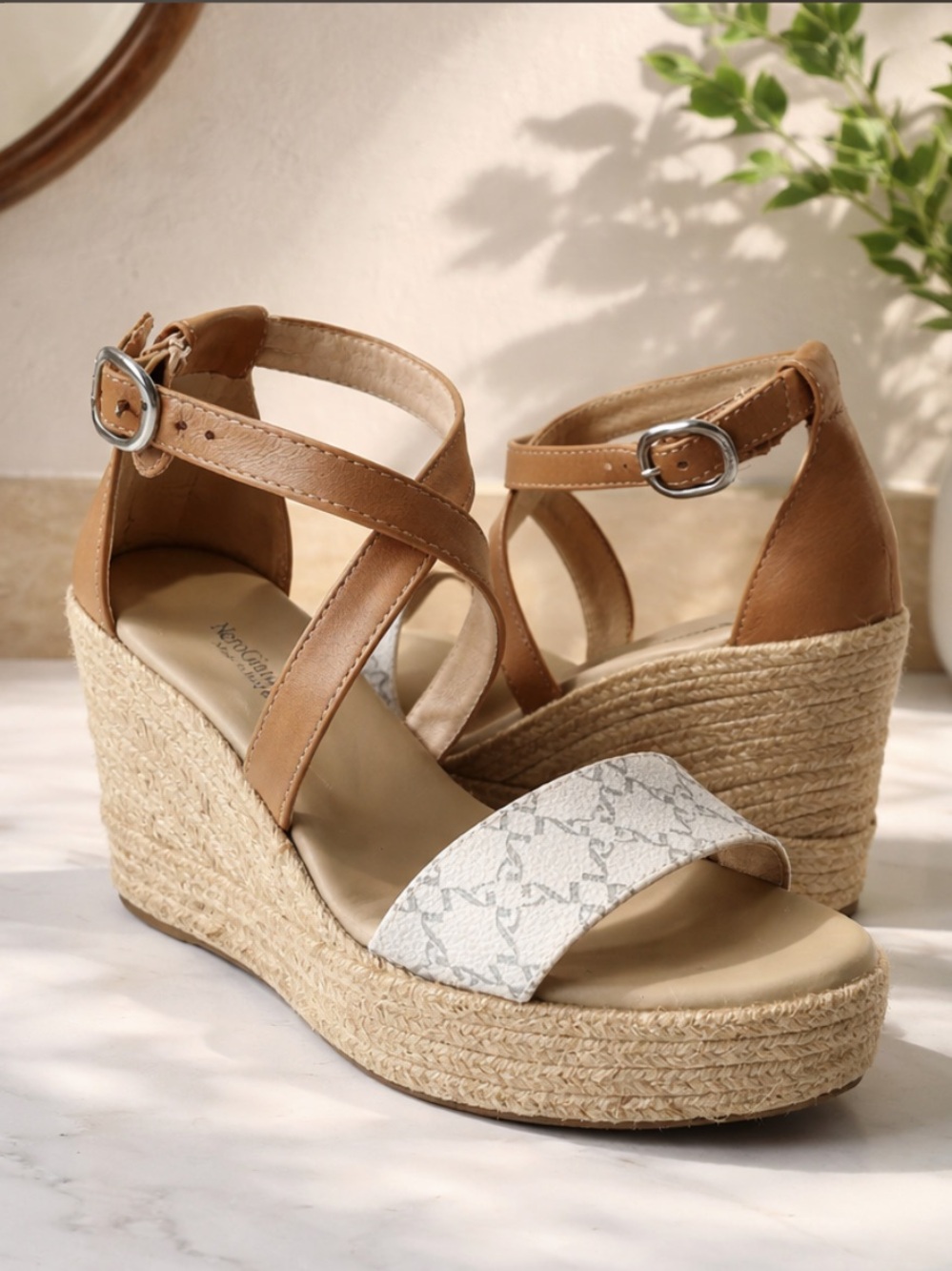 NWOT Made In Italy Leather Wedges .